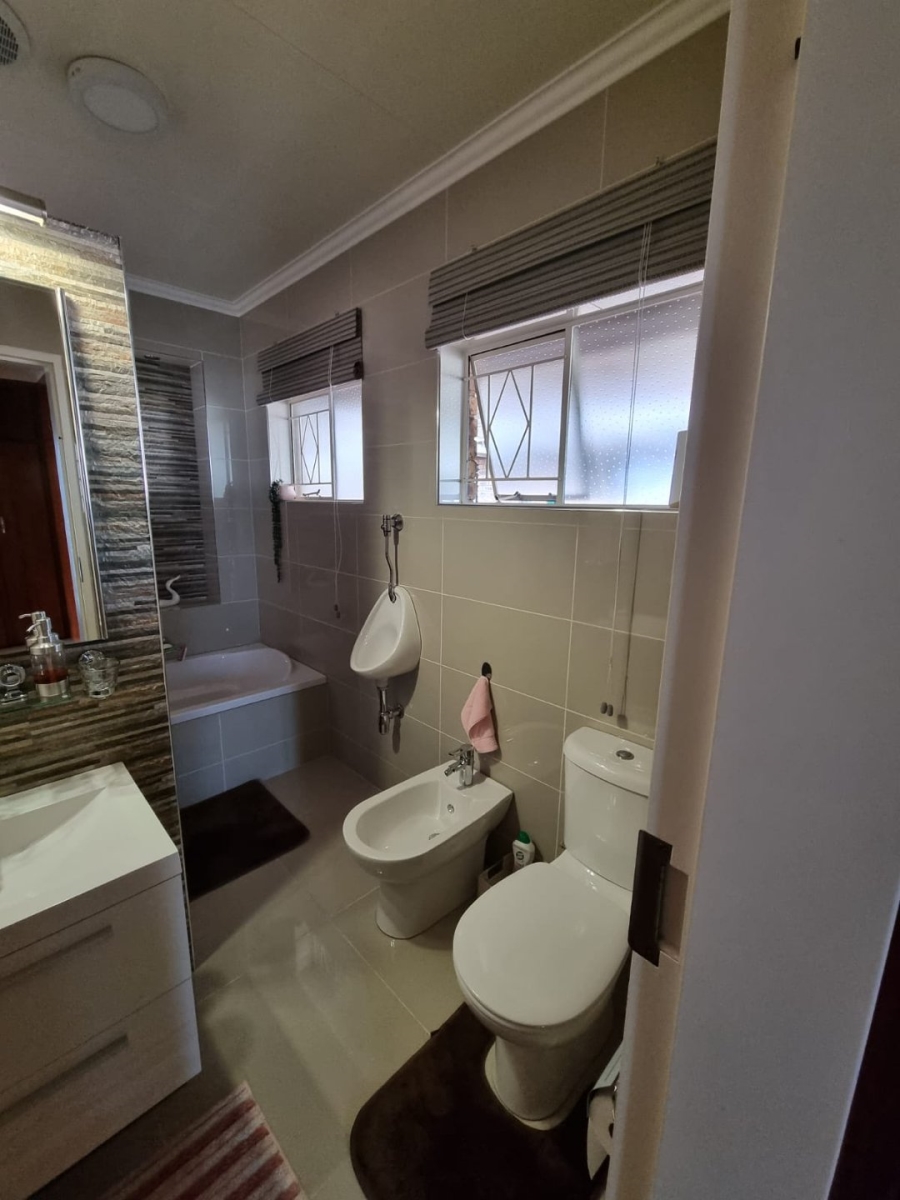 3 Bedroom Property for Sale in Vaalpark Free State